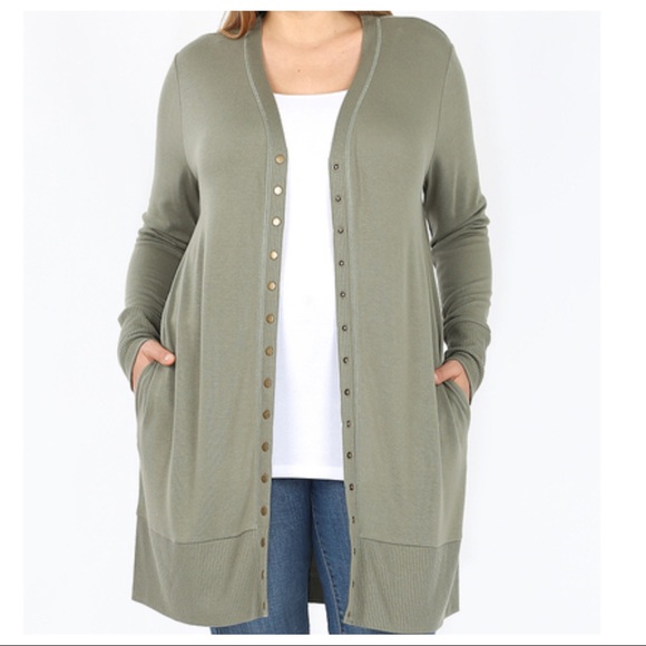 Fall Must Have Olive Best selling snap cardigan - Picture 4 of 4